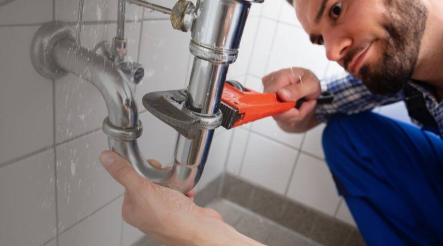 Professional same day plumber services in Emington, IL